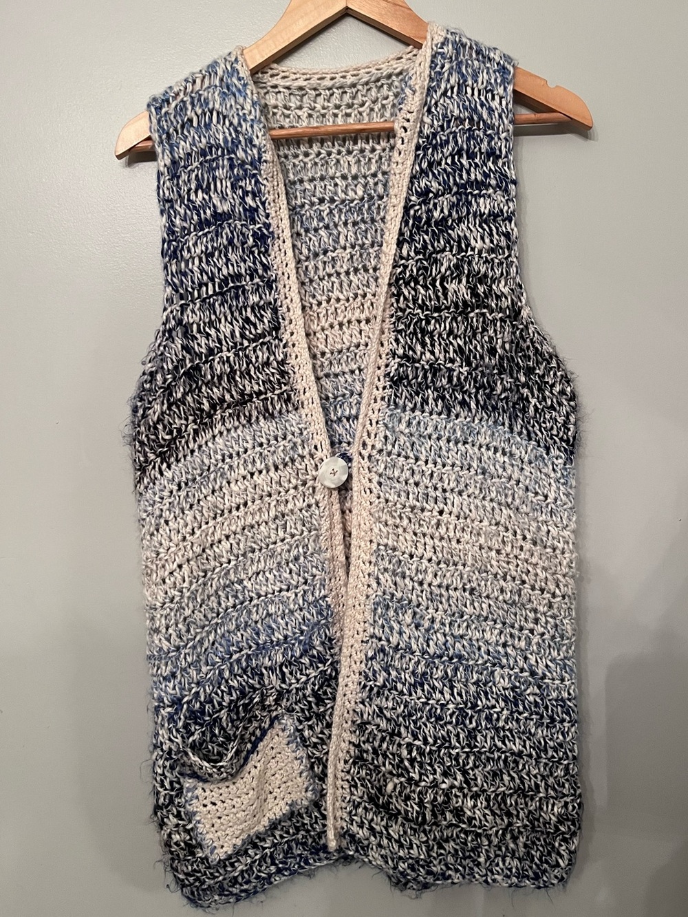 Chunky Knit Gradient Blue and Cream Women's Sweater Vest